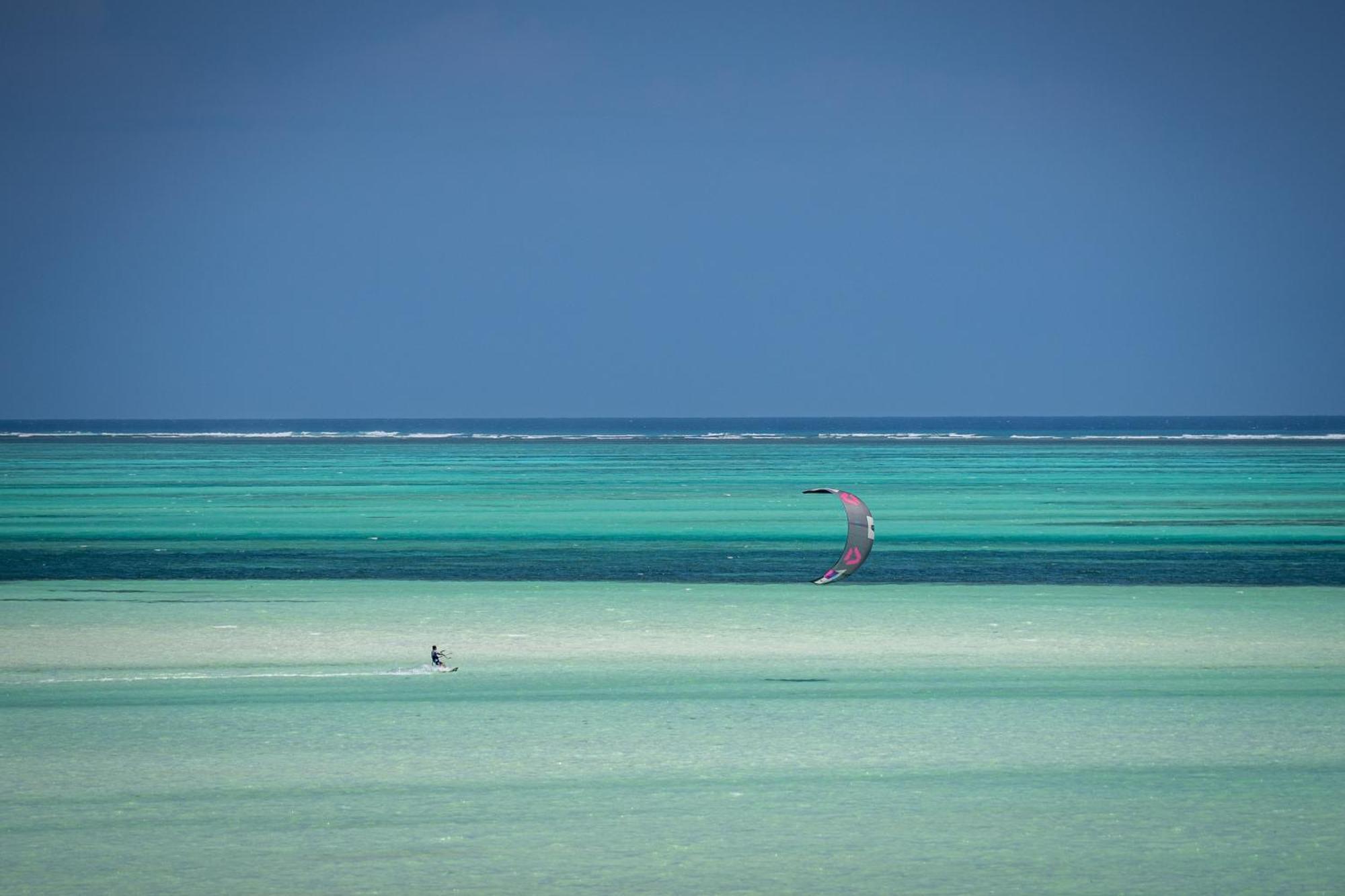 ホテル Bamboo Zanzibar ジャンビアニ エクステリア 写真